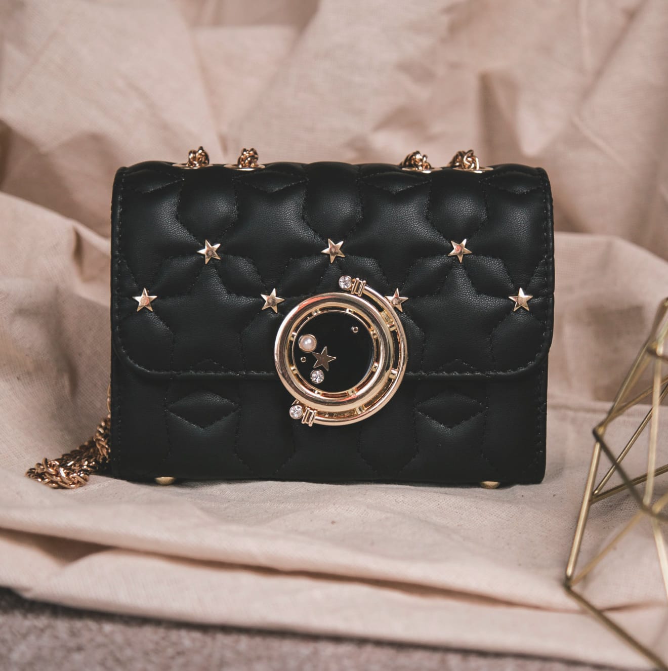 DORA STAR SHOULDER BAG